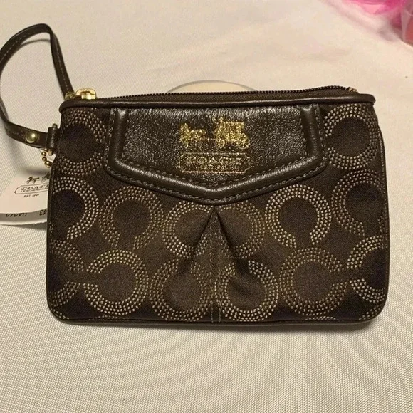 COACH Wristlet,NWT. - Picture 2 of 4